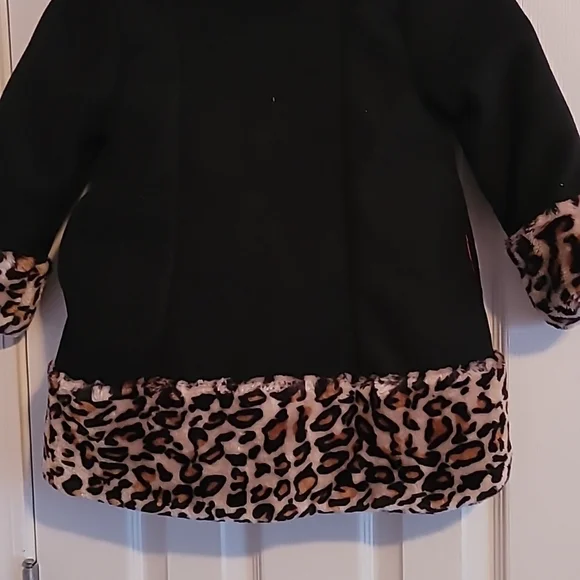 Girls cheetah size 4t cheetah jacket with hat - Picture 2 of 4
